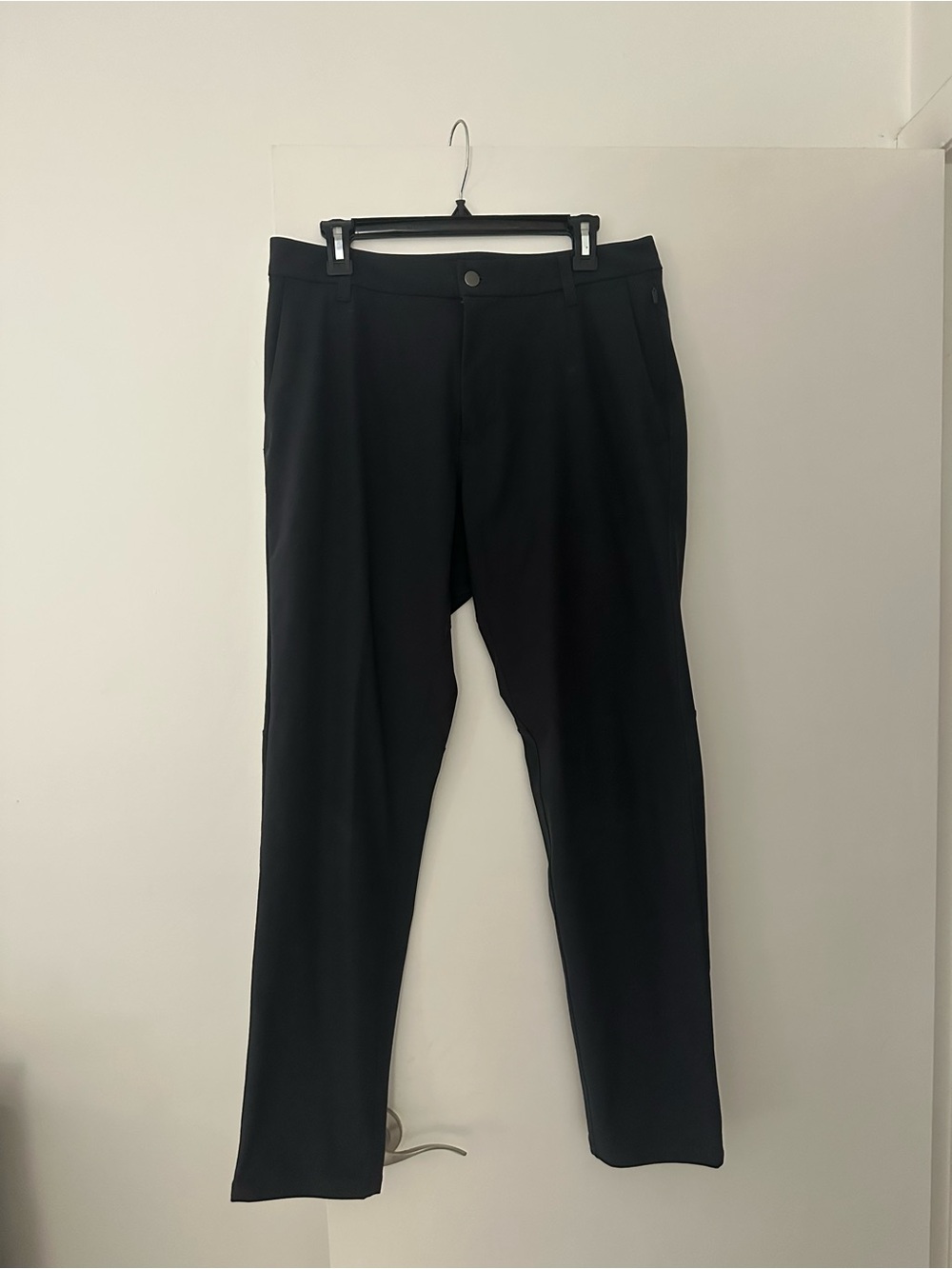 Lululemon Men’s Commission Pant, Classic Fit, Obsidian (dark gray) color